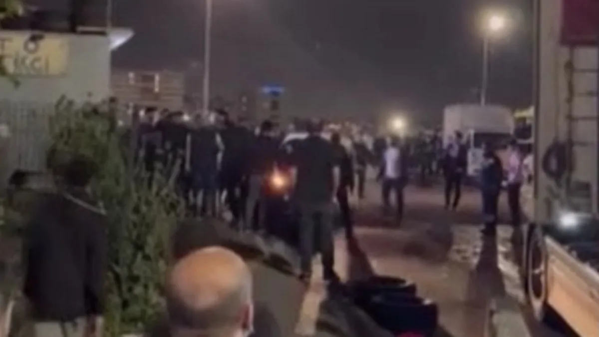 Bayrampaşa Sebze ve Meyve Hali'nde bıçaklı kavga: Polis müdahalesinde 12 polis hafif yaralandı, 7 kişi gözaltında