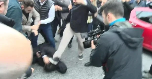 A Haber muhabirine alçak saldırı: Yumrukladılar tekmelediler yerlerde sürüklediler! 3 saldırgan tutuklandı