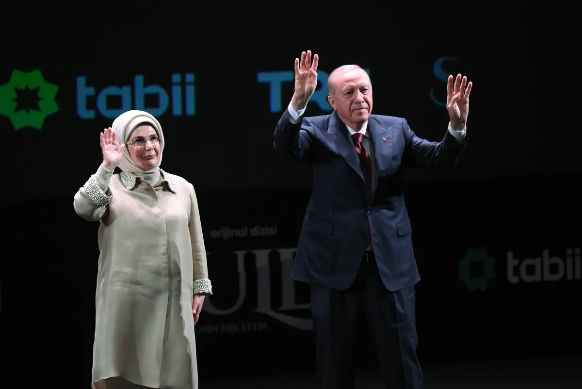 1779480899916.jpeg Şule Senin Hikayen dizisi tabii platformunda başlıyor: AKM'deki galaya Başkan Erdoğan da katıldı-4