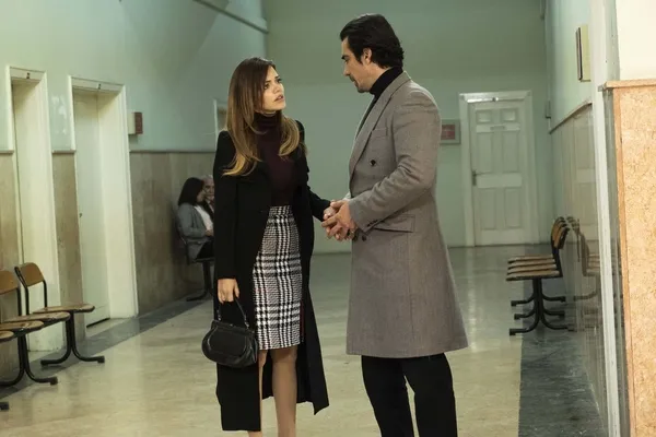 fikret-ile-hakanin-zor-anlari-bir-zamanlar-cukurova-126-bolum-2-fragmani-yayinlandi-benim-acilen-lubnana-gitme-1646078475716.jpg Fikret ile Hakan’ın zor anları! Bir Zamanlar Çukurova 126. bölüm 2. fragmanı yayınlandı: “Benim acilen Lübnan’a gitmem lazım”-4