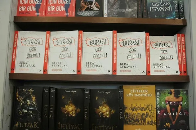 Vatandaşlardan Berat Albayrak'ın ‘Burası Çok Önemli!’ kitabına tam not: Tam bağımsız Türkiye'nin şifrelerini sunuyor!