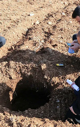 Şanlıurfa’da korkutan manzara! Depremden sonra 10 metre derinliğinde obruk oluştu