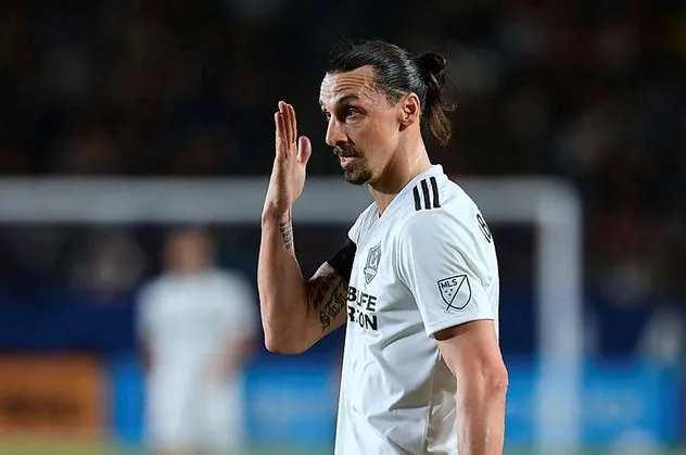 Ibrahimovic, Gattuso ile birlikte Napoli yolcusu!