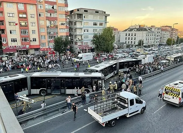son-dakika-seferler-durduruldu-9-eylul-istanbul-metrobus-seferleri-iptal-mi-istanbul-metrobus-seferleri-ne-zam-1662742970850.jpg 9 Eylül İstanbul metrobüs seferleri iptal mi? İstanbul metrobüs seferleri ne zaman başlayacak?-3