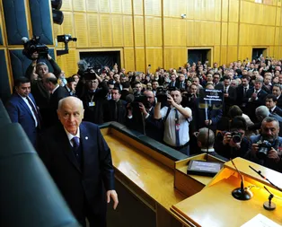 Bahçeli 6 ay sonra ilk kez kürsüde! Vekiller ayakta karşıladı