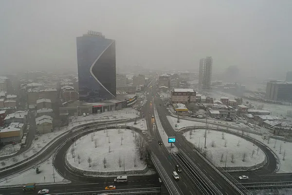 hava-durumu-kar-yagisi-ne-zamana-kadar-surecek-istanbulda-kar-devam-edecek-mi-17-ocak-2021-pazar-1610855239374.jpg