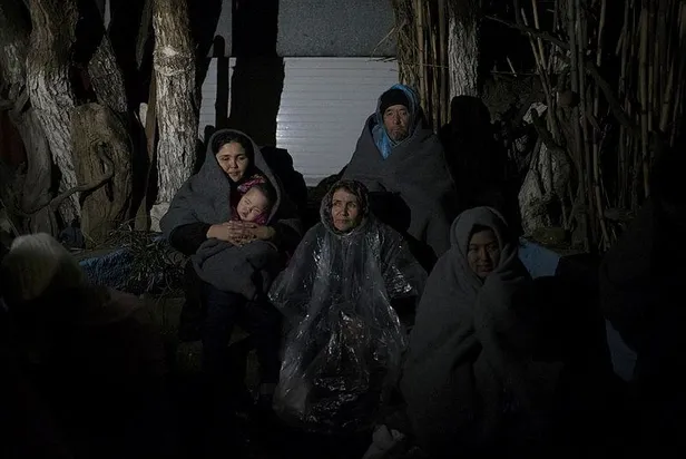 Yunanistan'ın Midilli adasında koronavirüs (Kovid-19) paniği: Binlerce sığınmacıda tespit edildi-1