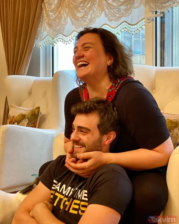 Kardeşlerim’in yakışıklı Ömer’i Bilal Yiğit Koçak annesinin birebir kopyası! Görenler ablası sandı güzelliğiyle büyüledi - 21