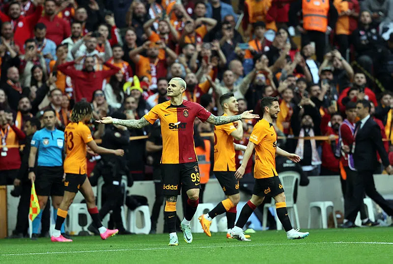 Galatasaraylı Zaniolo'dan Fenerbahçe sözleri! - 1