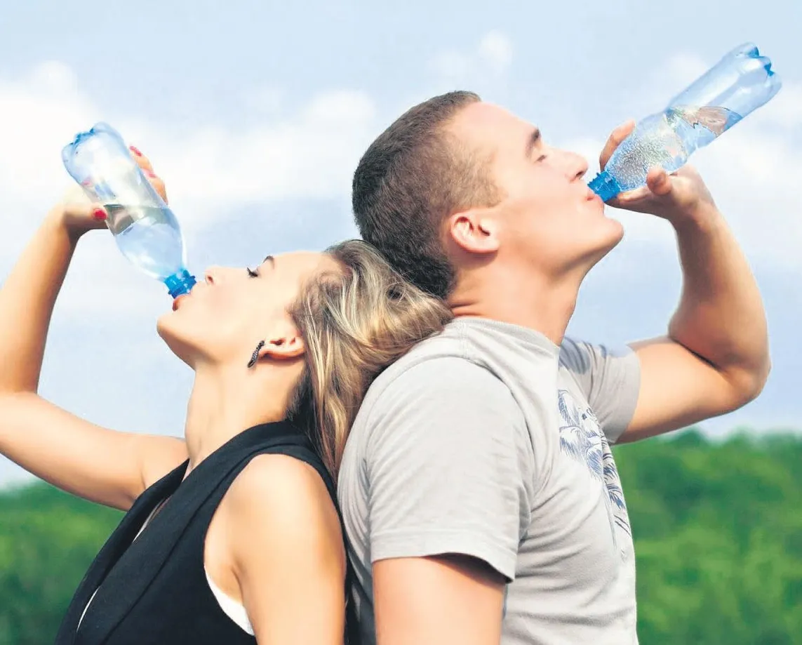 Şeftali-kavun-karpuz sıcaktan korkmuyoruz