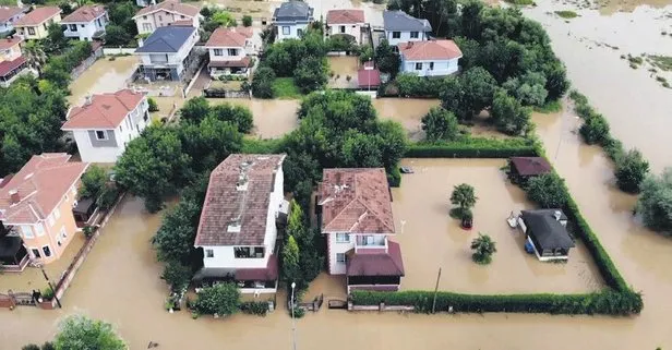 İstanbul Şile’de kuvvetli yağış, sele yol açtı dereler taştı evler sular altında kaldı