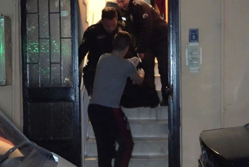 Kocasını bıçaklayarak öldürdü