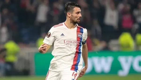 galatasarayda-sag-bek-sikintisi-12-sezonda-12-transfer-1658393454844.jpeg Galatasaray'da sağ bek sıkıntısı: 12 sezonda 12 transfer-4