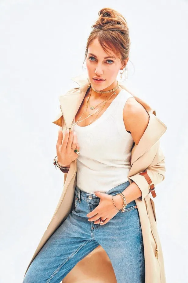 meryem-uzerliye-buyuk-jest-hurrem-sultan-karakterinin-barbie-bebekleri-yapildi-1603143531823.jpeg Meryem Uzerli'ye büyük jest! Hürrem Sultan karakterinin Barbie bebekleri yapıldı...-2