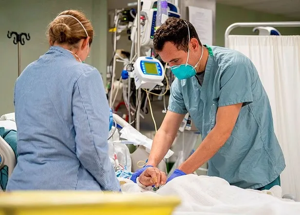 Son dakika: ABD'de koronavirüs kabusu! 1 günde 2 bin 91 can kaybı-2