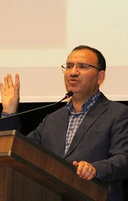 Bakan Bozdağ'dan FETÖ'cü köpeklere sert tepki