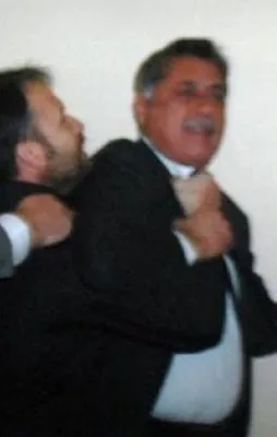 CHP kongresinde yine ortalık karıştı!
