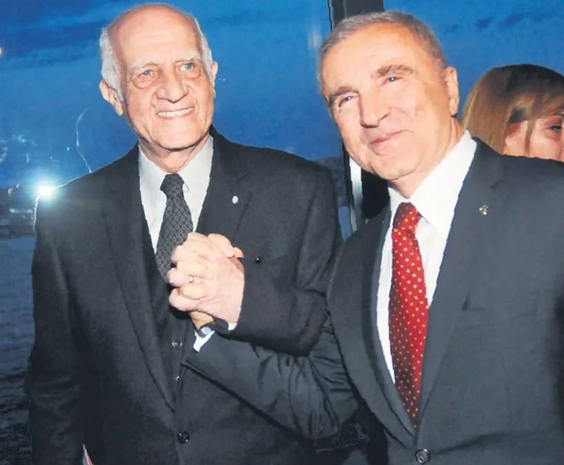 Özdoğan da Kıraç’ı bombaladı