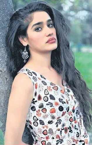 Kendisinden 48 yaş büyük 80 yaşındaki Amerikalı Patrick ile evlenen Meltem Miraloğlu anne oluyor