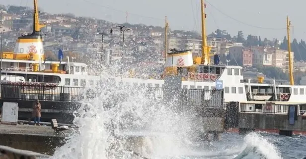 İstanbul'da vapur seferlerine 'olumsuz hava' engeli!