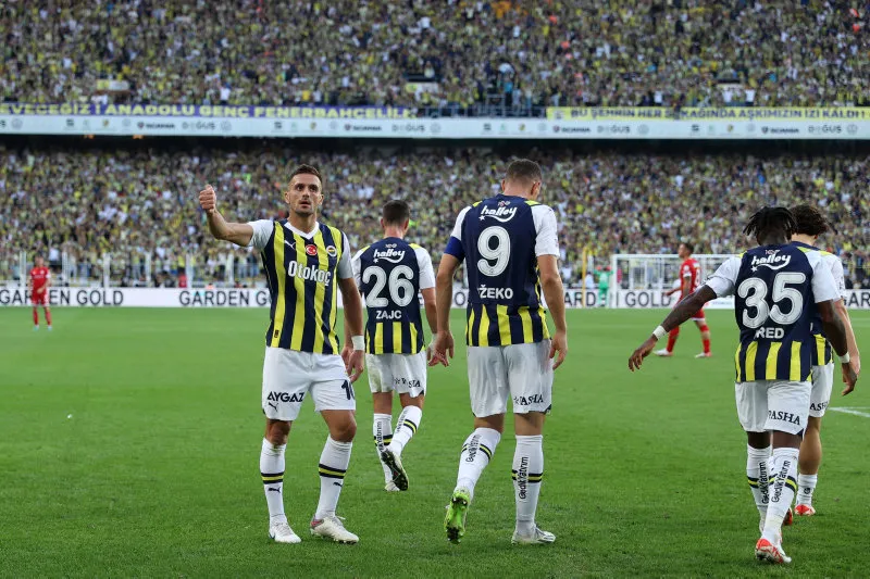 Fenerbahçe gol düellosunda Antalyaspor'u mağlup etti! - 2