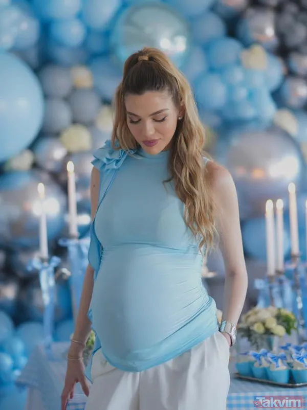 Perihan Savaş ile İbrahim Tatlıses'in kızı Melek Zübeyde Yasemin Şefkatli'nin baby shower partisinde! Melek Hala paylaştı "Geliyor böceklerim" - 3