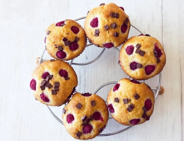 Çikolatalı çilekli kurabiye tarifi! Gelinim Mutfakta çikolatalı çilekli kurabiye nasıl yapılır? İşte malzemeler…-3