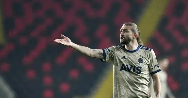 Caner Erkin'den Fenerbahçe Antalyaspor maçı öncesi dikkat çeken paylaşım