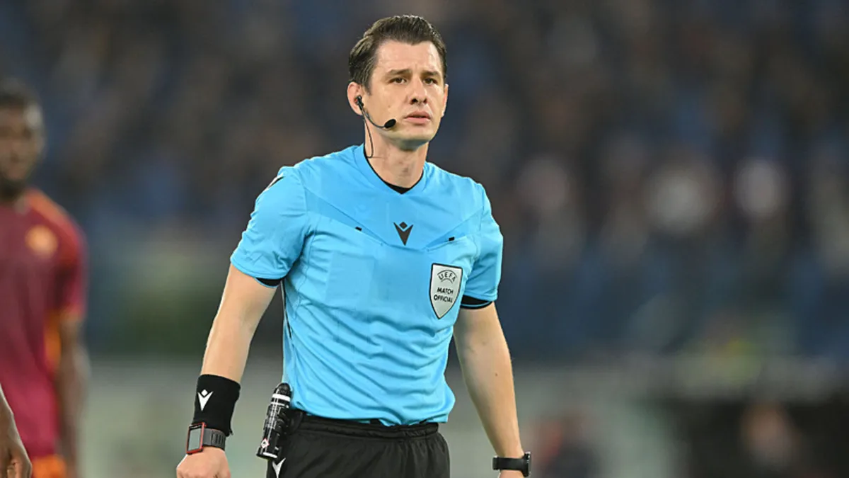 Halil Umut Meler Mısır Süper Kupa Finali'ni yönetti