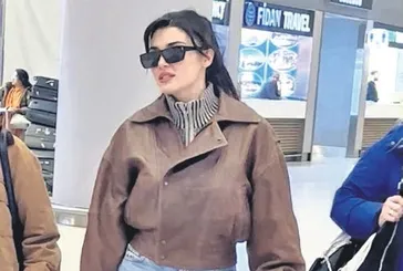 Hande Erçel soruları yanıtsız bıraktı