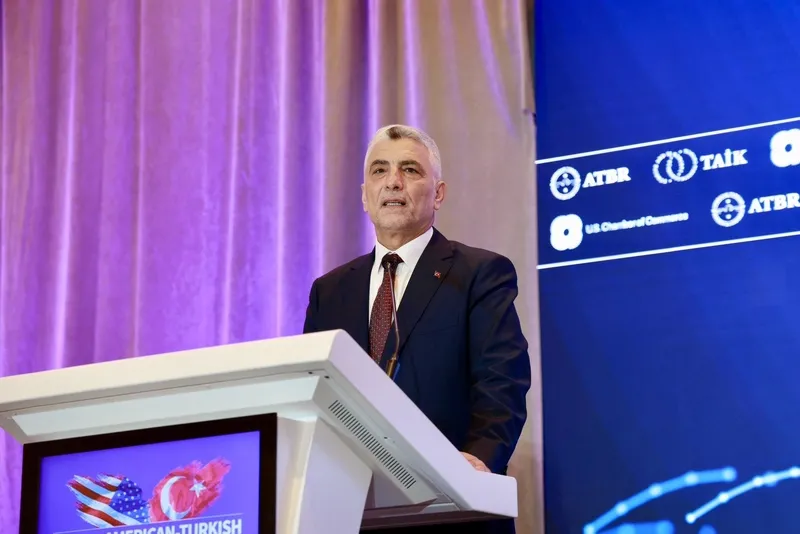 ticaret-bakani-omer-bolat-abdli-mevkidasi-gina-raimondo-ile-bir-araya-geldi-hedef-100-milyar-dolar-1715280398190.jpeg Ticaret Bakanı Ömer Bolat ABD'li mevkidaşı Gina Raimondo ile bir araya geldi: Hedef 100 milyar dolar-4