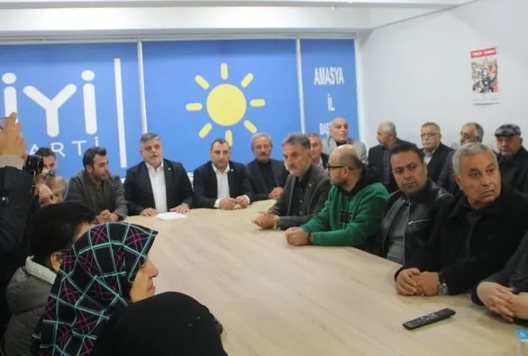 300 kişi daha istifa etti!