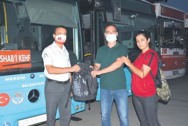 Taksici Yüksel Köroğlu, turistin aracında unuttuğu 20 bin liranın tek kuruşuna dokunmadı-3