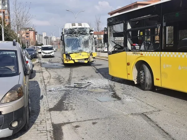 Son dakika: Yine başrolde İETT otobüsü var! Esenyurt'ta İETT otobüsü alev aldı Başakşehir'de iki İETT otobüsü çarpıştı!-8
