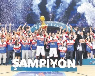 Şampiyon Anadolu Efes