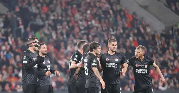Sivasspor- Slavia Prag ile 1-1 berabere kalarak UEFA Konferans Ligi'nde son 16'ya kaldı