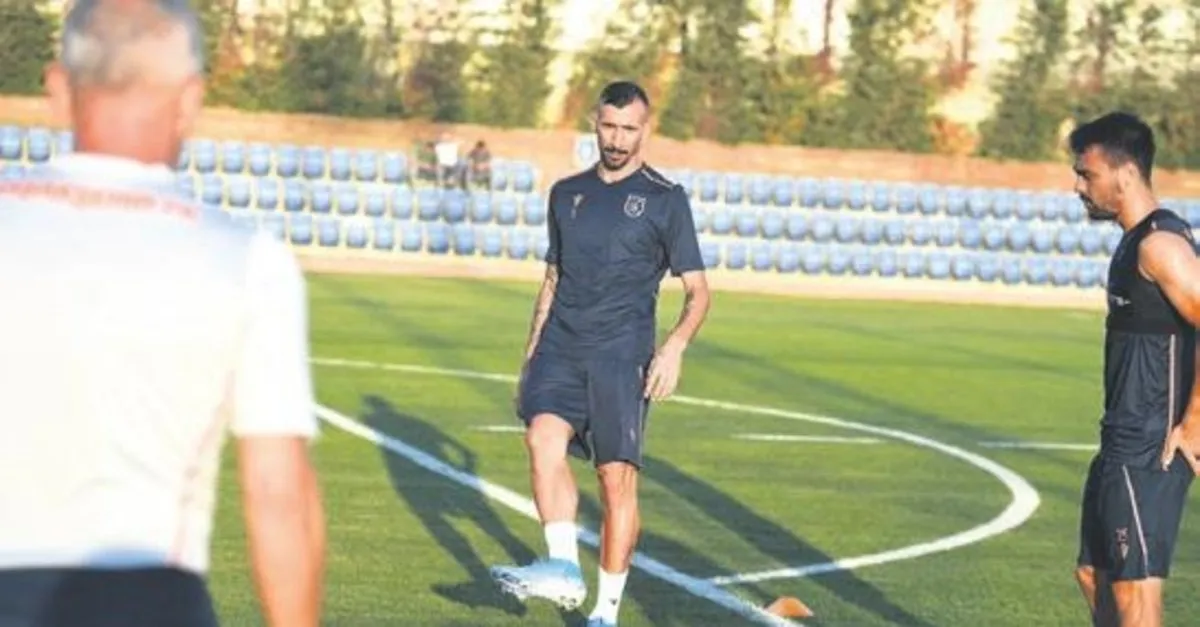 Mehmet Topal Basaksehir De Takvim