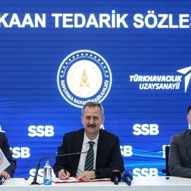 KAAN için imzalar atıldı