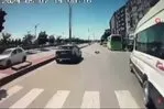 Kocaeli’de feci kaza! Otomobil yaya geçidindeki kadına çarptı
