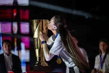 Fenerbahçe'de Eda Erdem'in heykeli dikilecek!