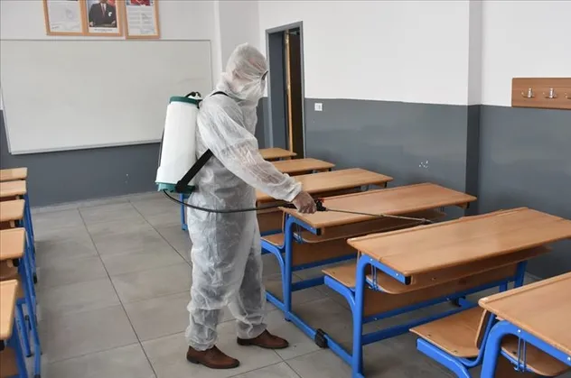 İşte okullarda yeni normal! Oturma düzeni değişiyor