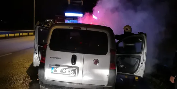 Bursa'da mucize! Alev topuna dönen araçta bir tek o yanmadı-2