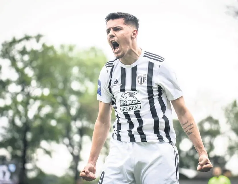 Kartal’a Arnavut golcü