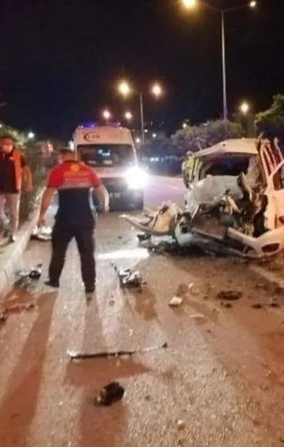 Giresun’da korkunç olay! Otomobil, LPG tankerine çarptı: 2 kişi hayatını kaybetti