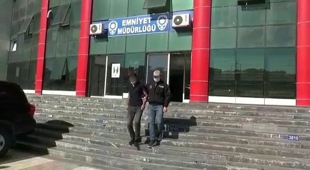 Son dakika: Van'da polisin ikna çalışmaları sonucu PKK'lı bir terörist teslim olup, ailesine kavuştu-2