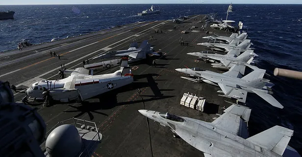 ABD jeti uçak gemisinden denize düştü