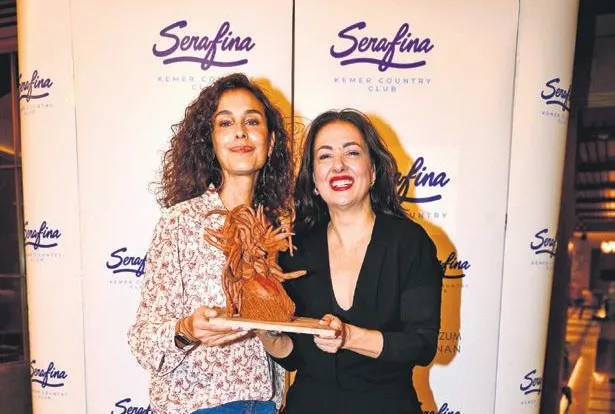 Magazin dünyası çamura battı!