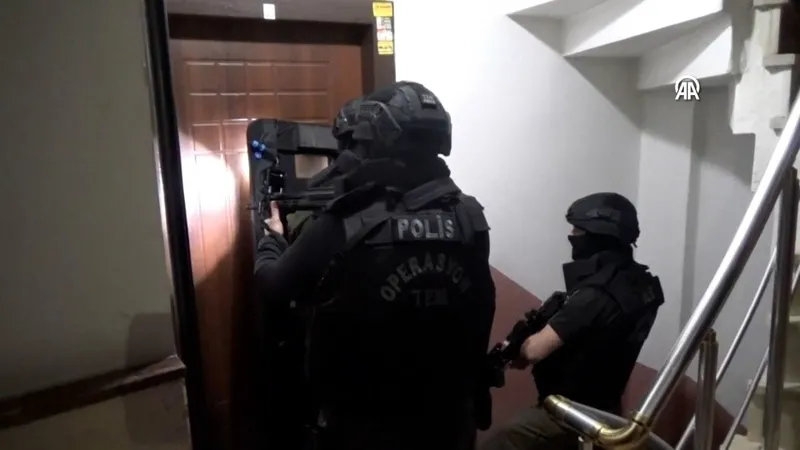 Finans ayağına darbe: İstanbul'da terör örgütü DEAŞ'a yönelik operasyonlarda 7 zanlı yakalandı-3
