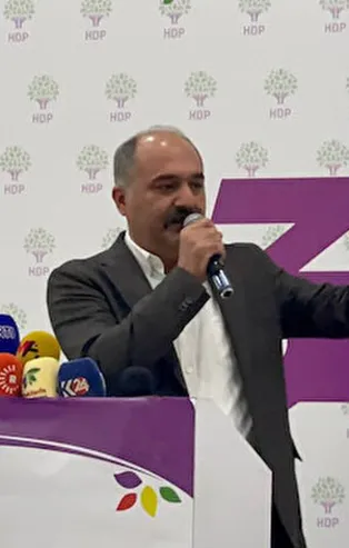HDP'li vekilden Diyarbakır'da terörist elebaşı Öcalan için skandal çağrı