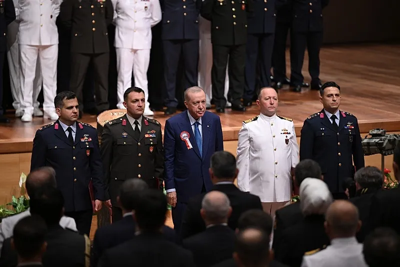 baskan-erdogandan-milli-guvenlik-mesaji-turkiyenin-guvenligini-kimseye-emanet-edemeyiz-1783693629649.jpeg Başkan Erdoğan'dan "milli güvenlik" mesajı: Türkiye'nin güvenliğini kimseye emanet edemeyiz-7